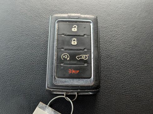 Used 2023 Jeep Grand Cherokee Limited RWD image 31