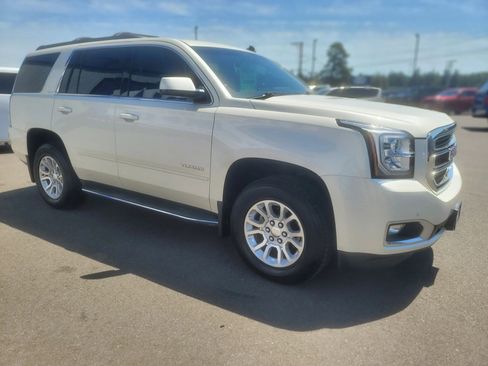 Used 2015 GMC Yukon SLT w/ HD Trailering Package AWD/4WD image 6