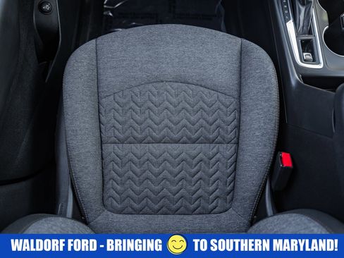 Used 2022 Chevrolet Equinox LT image 33