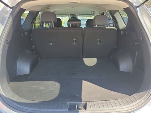 Certified 2023 Hyundai Santa Fe SE image 6