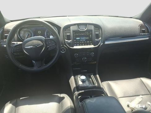 Used 2022 Chrysler 300 S w/ Comfort Group RWD image 12