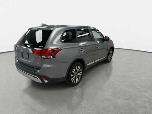 Used 2020 Mitsubishi Outlander SE AWD/4WD image 8
