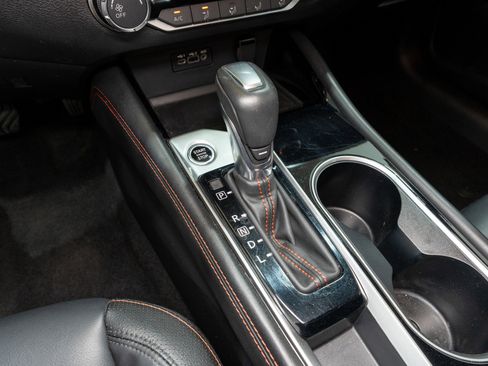 Used 2025 Nissan Altima 2.5 SR image 20