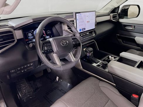 Used 2024 Toyota Tundra Limited AWD/4WD image 9