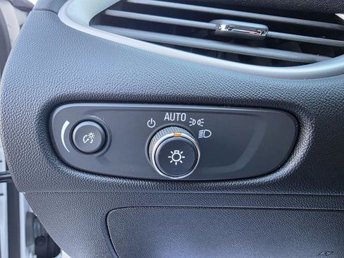 Used 2024 Chevrolet Malibu LT image 11