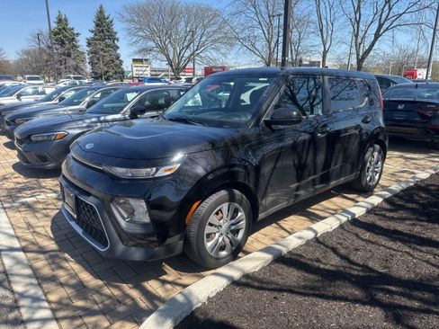 Used 2020 Kia Soul LX image 4