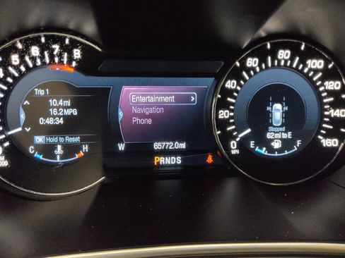 Used 2016 Lincoln MKX Reserve w/ Luxury Package FWD image 23