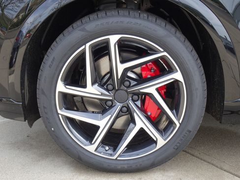 New 2027 Audi SQ6 e-tron Premium Plus AWD/4WD image 4