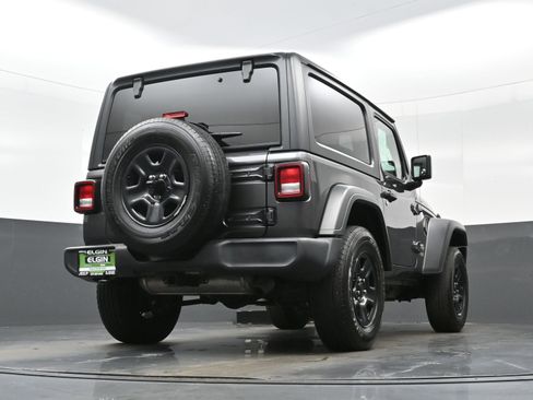 Used 2019 Jeep Wrangler Sport image 28