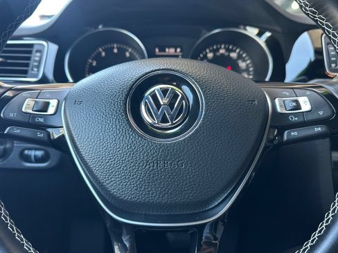 Used 2016 Volkswagen Jetta Sport w/ Lighting Package FWD image 22