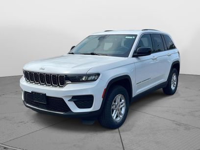Used 2023 Jeep Grand Cherokee Laredo