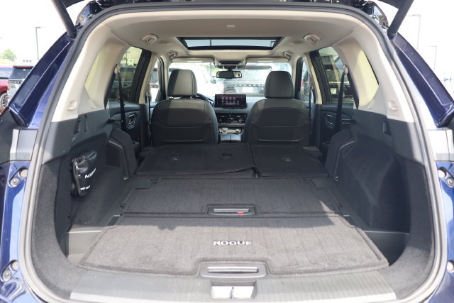 Certified 2026 Nissan Rogue Platinum w/ Platinum Premium Package AWD/4WD image 32