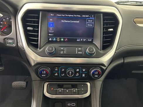 Used 2023 GMC Acadia SLE FWD image 22