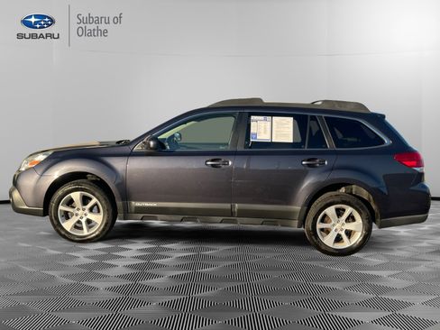 Used 2013 Subaru Outback 2.5i Premium w/ All-Weather Pkg image 7