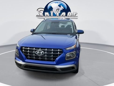 New 2026 Hyundai Venue SEL image 3