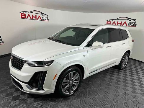 Used 2023 Cadillac XT6 Premium Luxury image 2