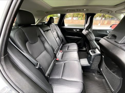 Used 2024 Volvo XC60 T8 Plus w/ Protection Package Premier AWD/4WD image 30
