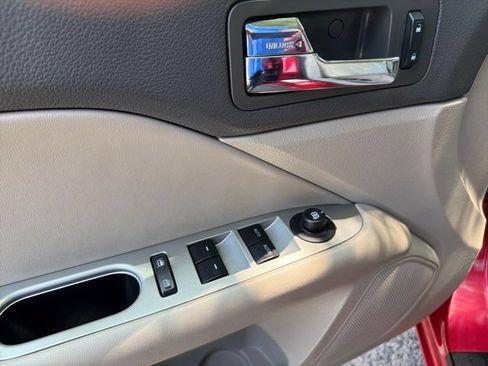 Used 2012 Ford Fusion SEL FWD image 15