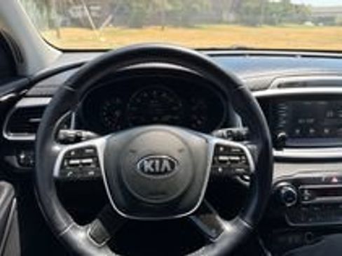 Used 2020 Kia Sorento EX FWD image 12
