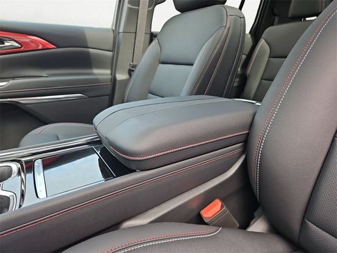 New 2026 Chevrolet Traverse Z71 w/ Enhanced Driving Package image 11