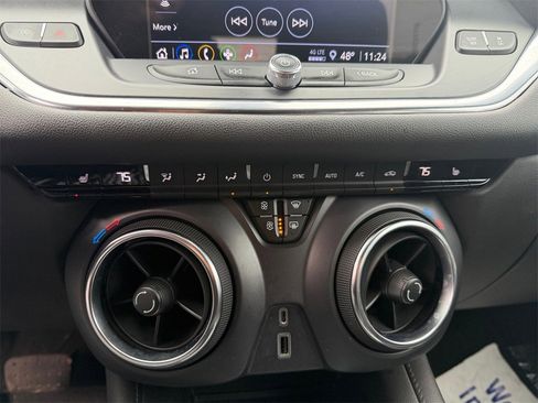 Used 2022 Chevrolet Blazer LT image 22