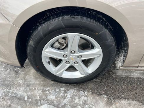 Used 2024 Chevrolet Malibu LS image 13