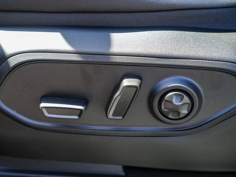 New 2025 Jeep Grand Cherokee L Limited w/ Luxury Tech Group II image 22