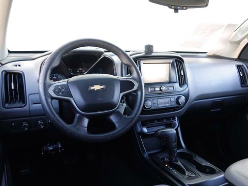 Used 2018 Chevrolet Colorado W/T w/ WT Convenience Package image 5