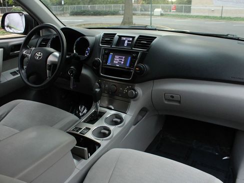 Used 2013 Toyota Highlander Hybrid image 26