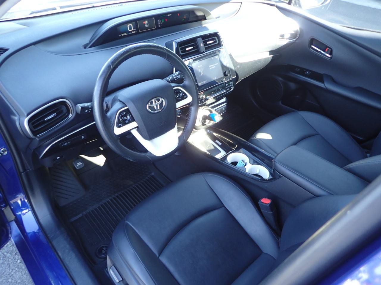 Used 2016 Toyota Prius Four FWD image 9