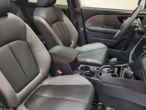 Certified 2025 Subaru Forester Sport AWD/4WD image 10