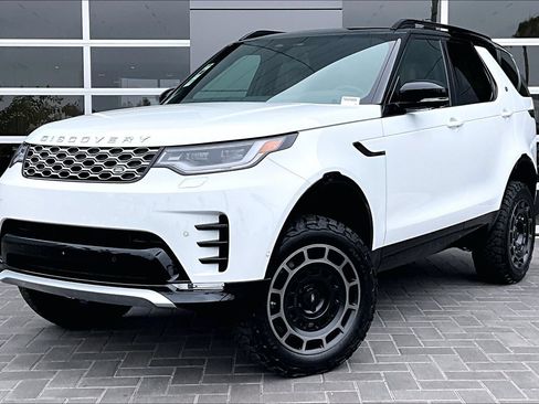 New 2026 Land Rover Discovery Limited Edition AWD/4WD image 1