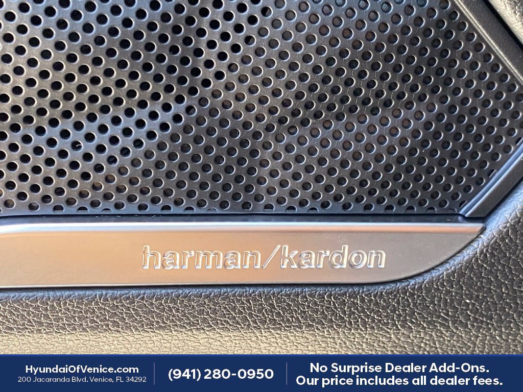 Certified 2023 Hyundai Santa Fe SEL w/ Premium Package FWD image 9