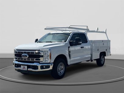 New 2025 Ford F350 XL w/ XL Chrome Package