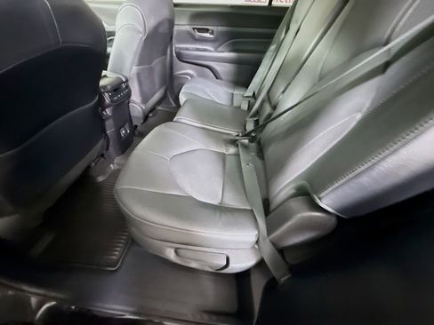 Certified 2024 Toyota Grand Highlander AWD Hybrid image 30