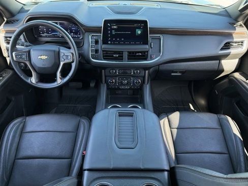 Used 2024 Chevrolet Suburban High Country w/ Premium Package image 12