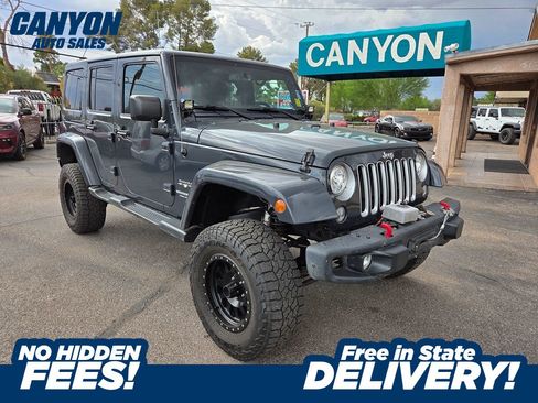 Used 2017 Jeep Wrangler Unlimited Sahara w/ Connectivity Group AWD/4WD image 1