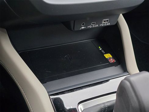 New 2025 Subaru Forester Premium image 20