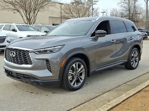 Used 2025 INFINITI QX60 Luxe w/ Vision Package image 3