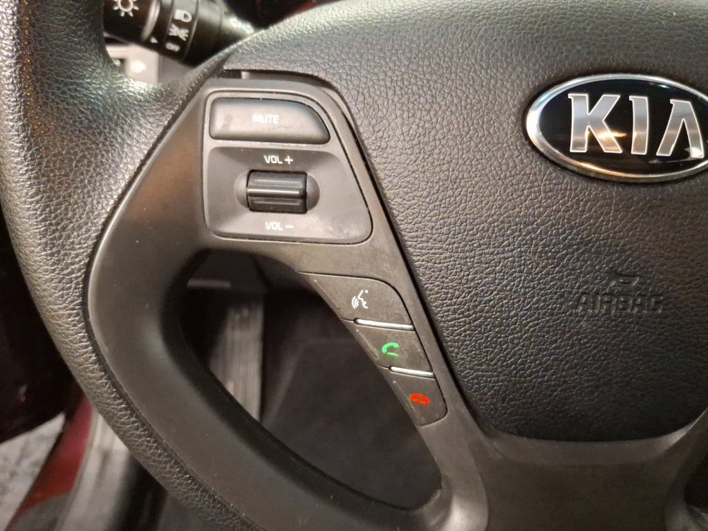 Used 2017 Kia Forte LX FWD image 18