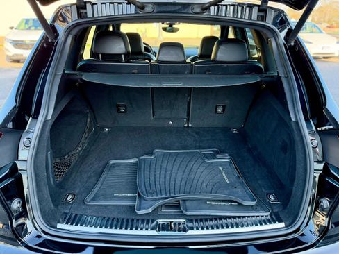 Used 2017 Porsche Cayenne Platinum Edition image 11