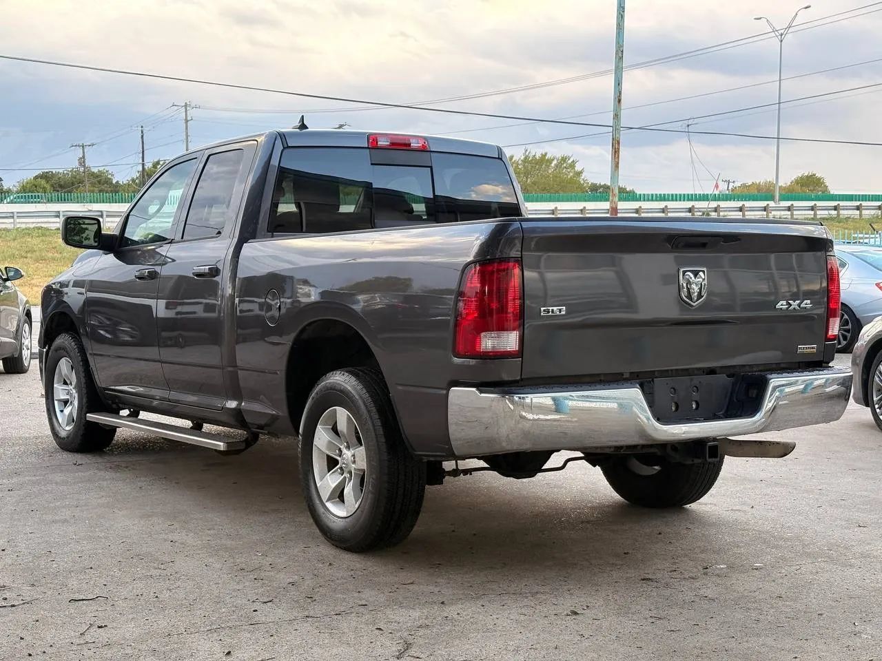 Used 2019 RAM 1500 Classic SLT w/ Luxury Group AWD/4WD image 5
