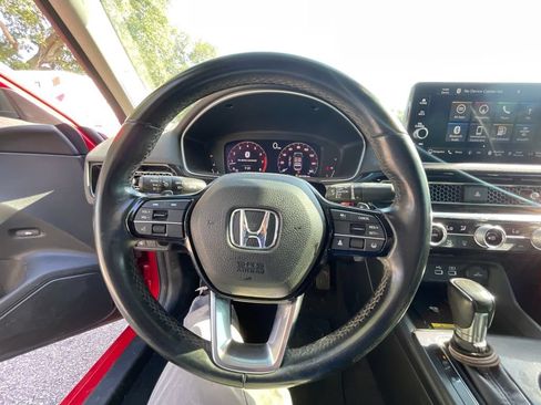 Used 2022 Honda Civic Touring image 12