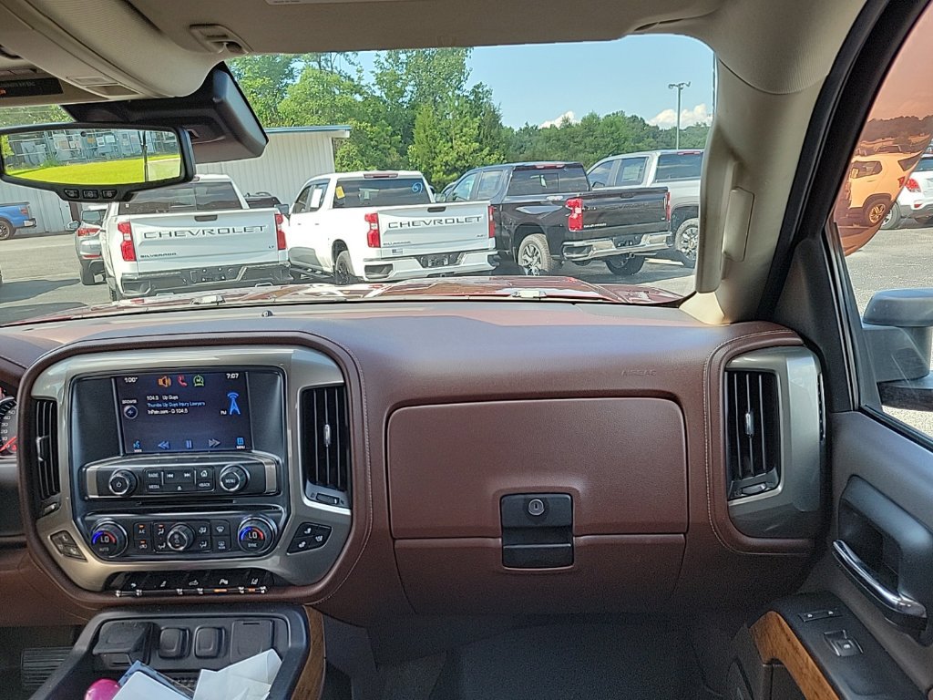 Used 2014 Chevrolet Silverado 1500 High Country w/ High Country Premium Package AWD/4WD image 15
