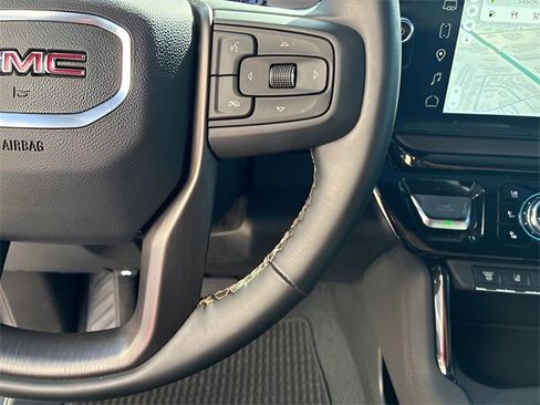 Used 2025 GMC Sierra 2500 AT4 w/ AT4 Premium Plus Package image 24