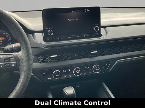 Used 2025 Honda Accord SE image 9