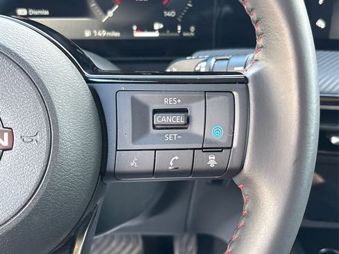 Used 2025 Nissan Kicks SR AWD/4WD image 25