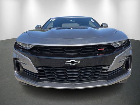 Used 2019 Chevrolet Camaro SS image 2