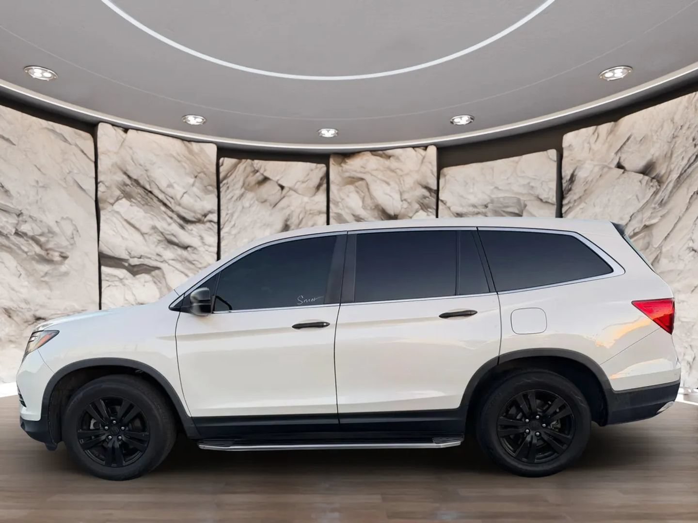 Used 2018 Honda Pilot LX image 5