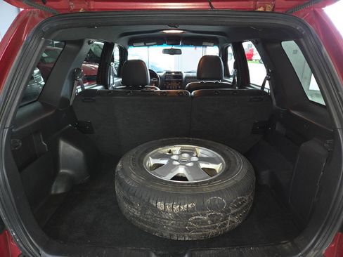 Used 2011 Ford Escape Limited image 23